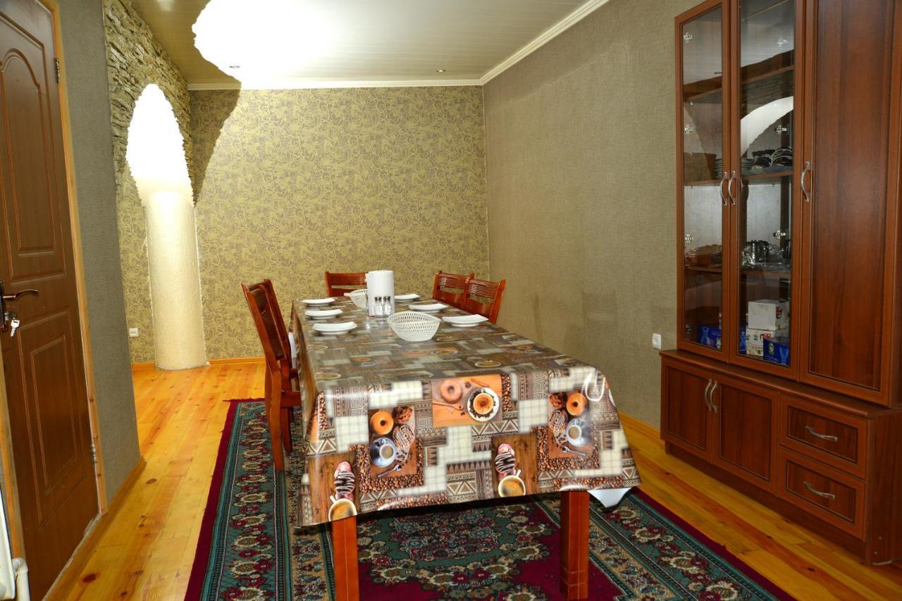 Astoria B&B Osh Ngoại thất bức ảnh