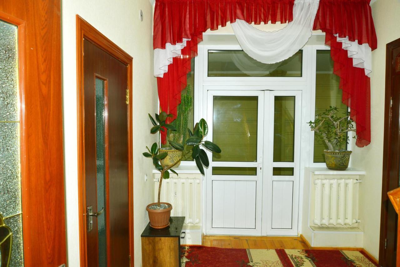 Astoria B&B Osh Ngoại thất bức ảnh